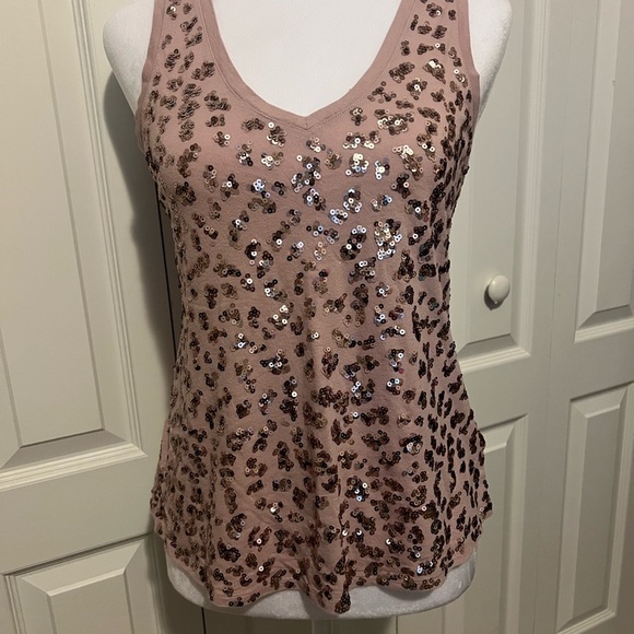 Sequin Embellished Pink Tank Top - Picture 1 of 2